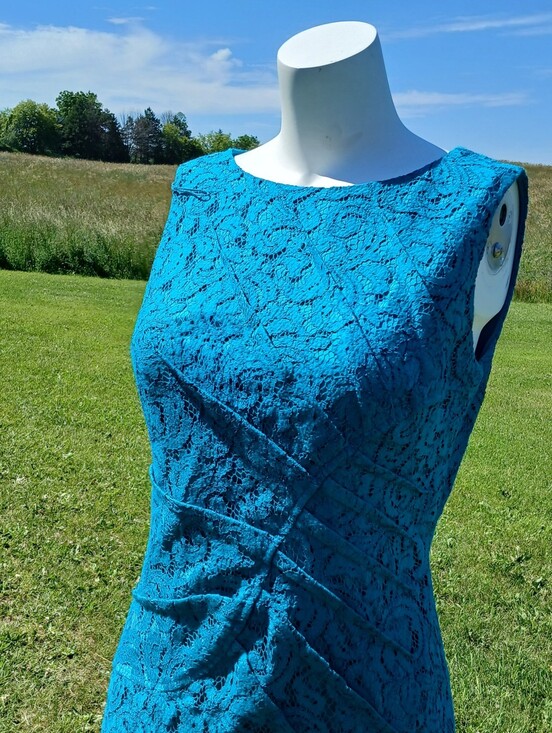 Adrianna Papell Dresses & Skirts - Adrianna Papell Teal Lace Sleeveless Sheath Dress Ruched Cocktail Evening size 4